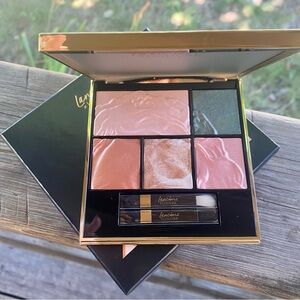 Richelieu Wing Palette Lancôme x The Louvre Collection Design by Lisa Eldridge